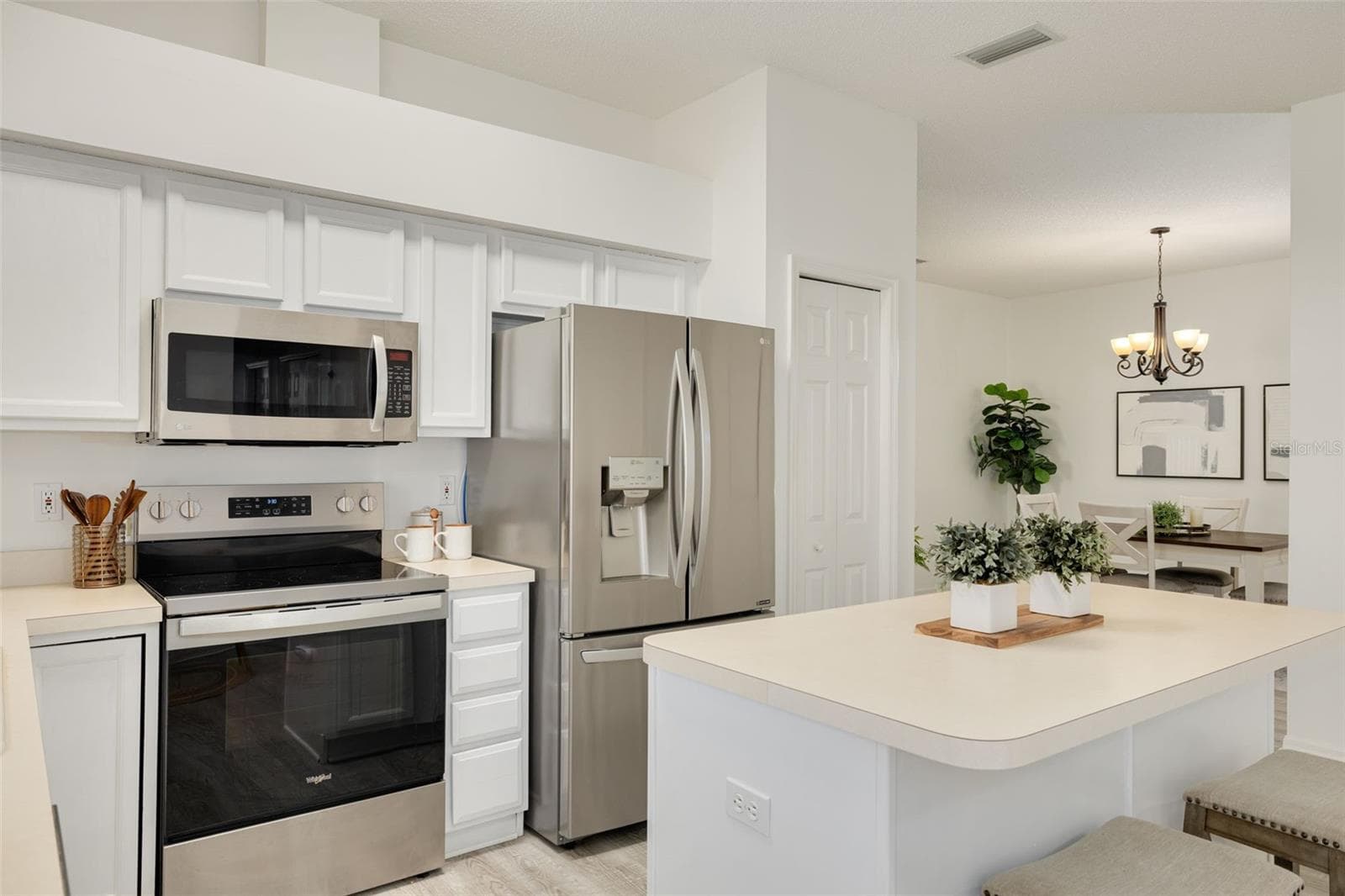 Villa at 3755 DARSTON ST, PALM HARBOR, photo 13 of 32