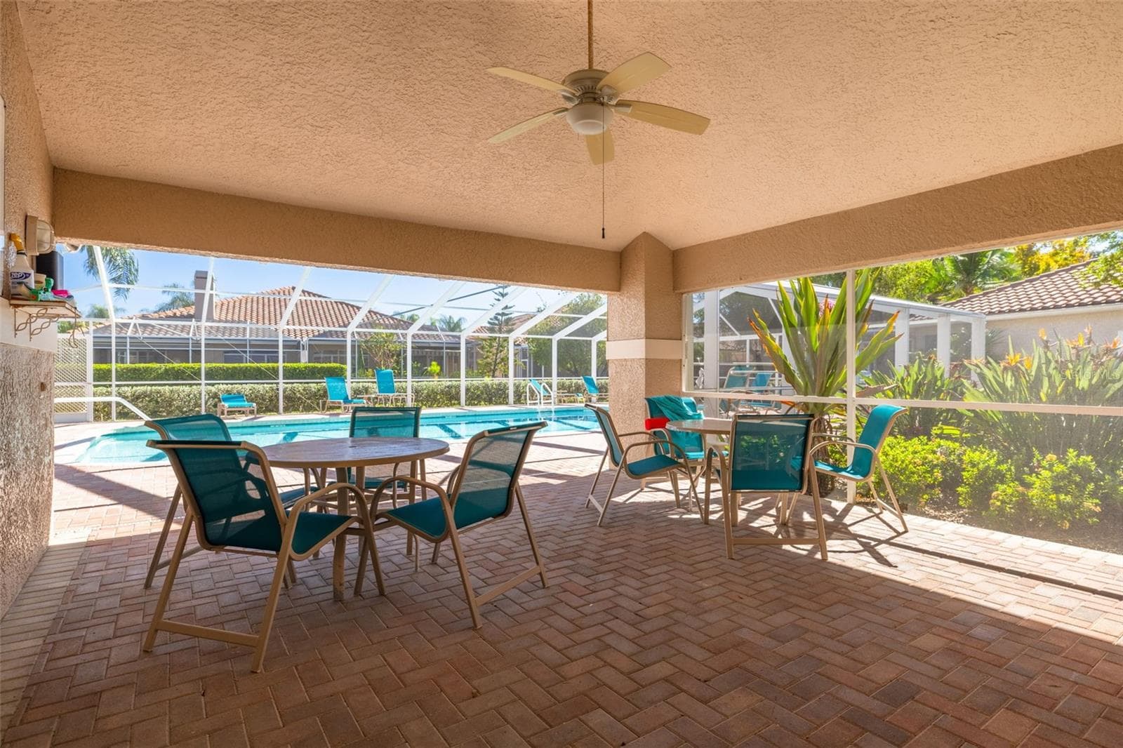 Community Pool - 3755 DARSTON ST, PALM HARBOR