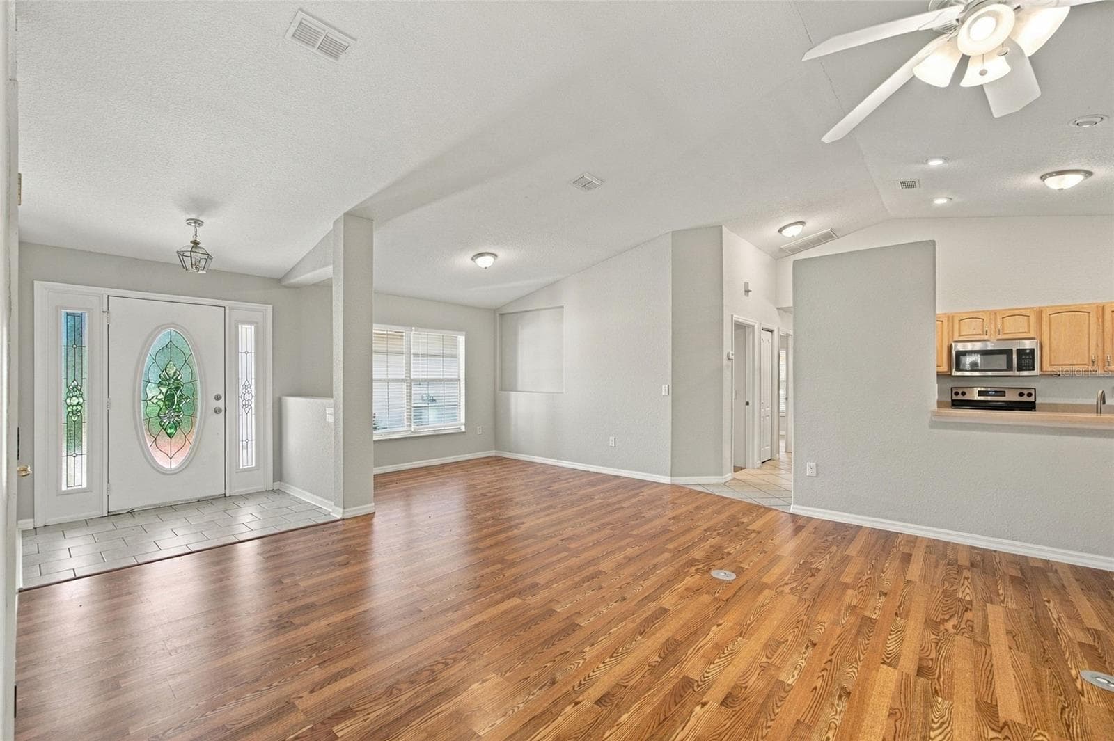 Front Entrance - 12707 BOX DR, HUDSON