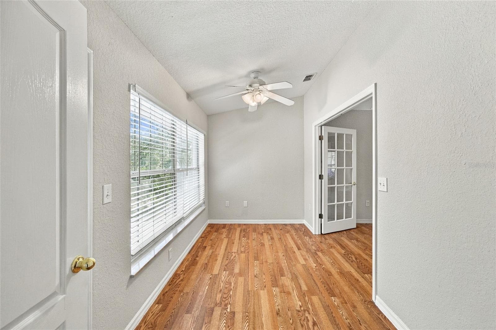 Flex Office Space - 12707 BOX DR, HUDSON