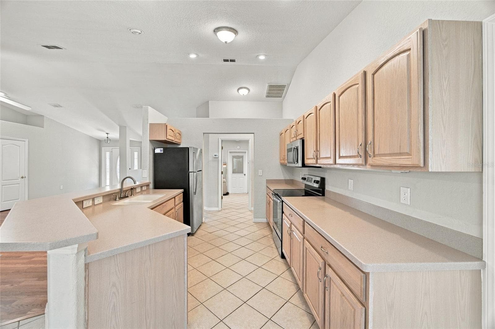 Kitchen - 12707 BOX DR, HUDSON
