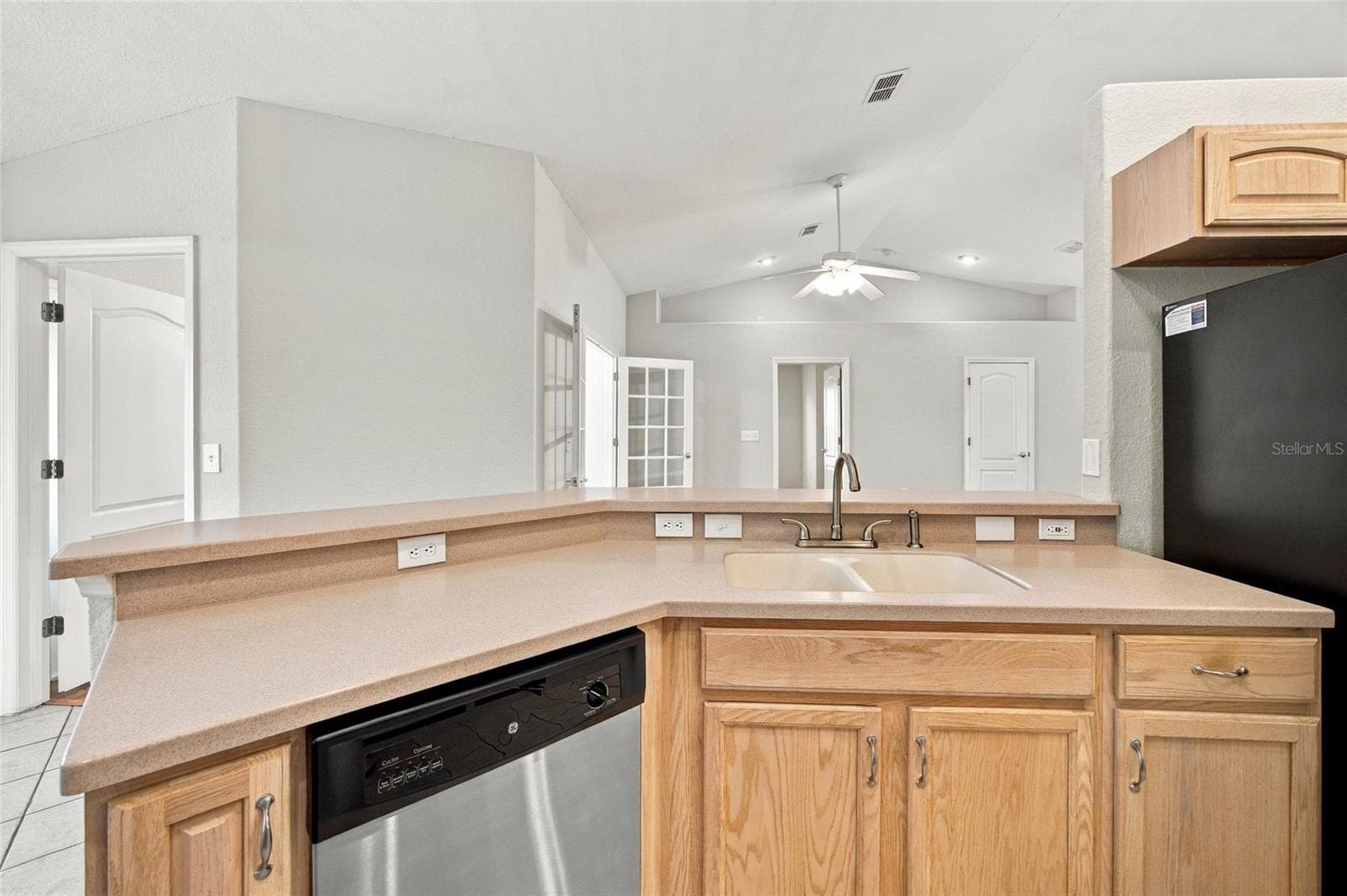 Kitchen - 12707 BOX DR, HUDSON