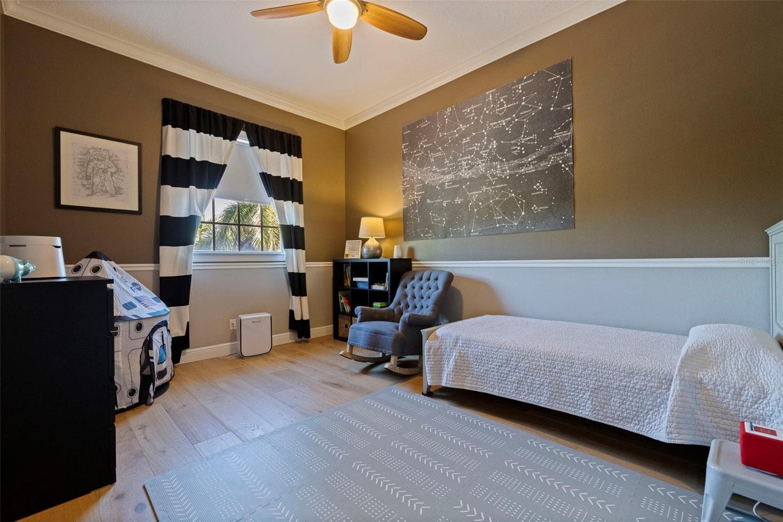 Single Family Residence at 647 SANTA MARIA DR, TIERRA VERDE, photo 43 of 80