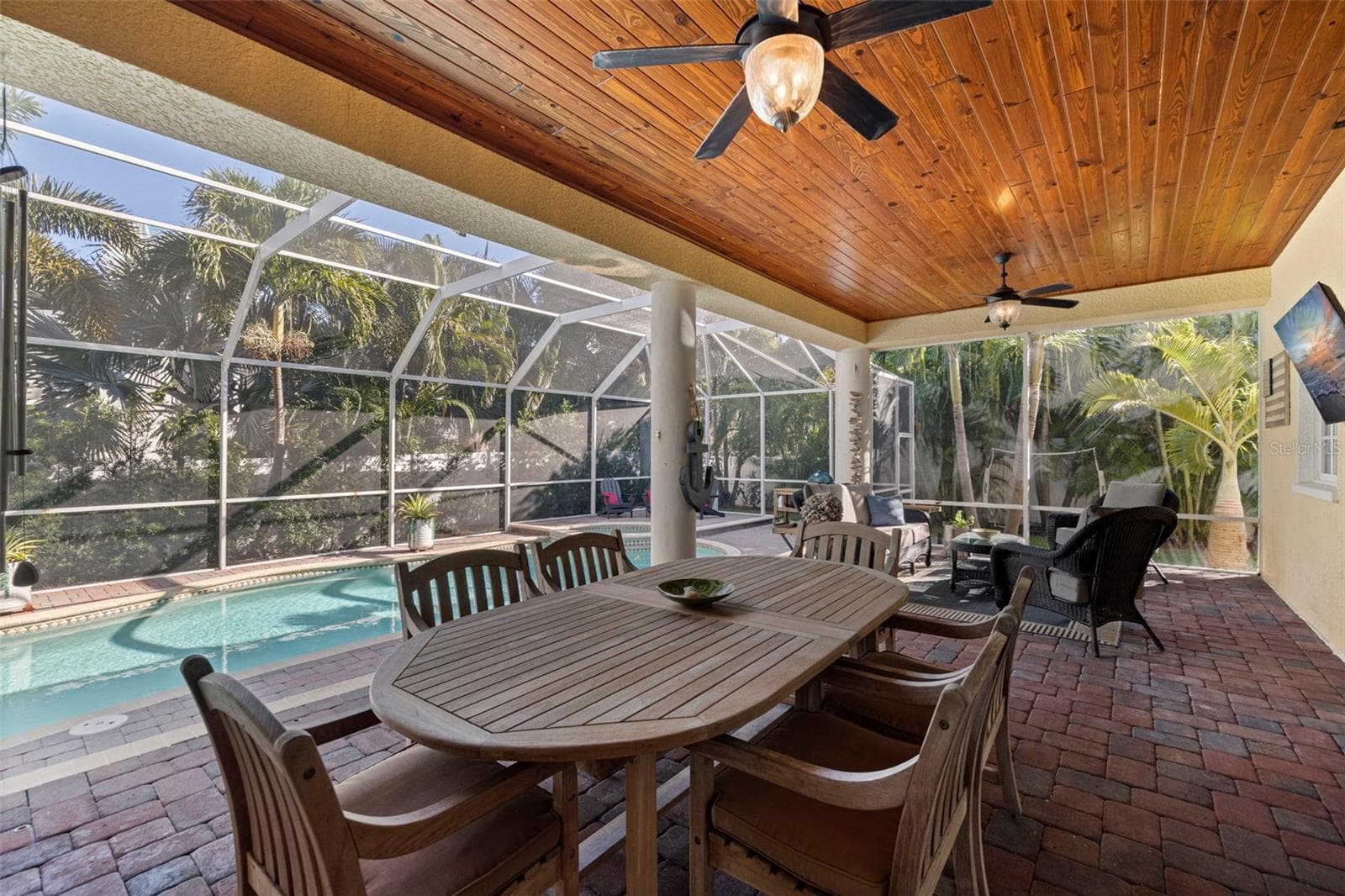 Single Family Residence at 647 SANTA MARIA DR, TIERRA VERDE, photo 46 of 80