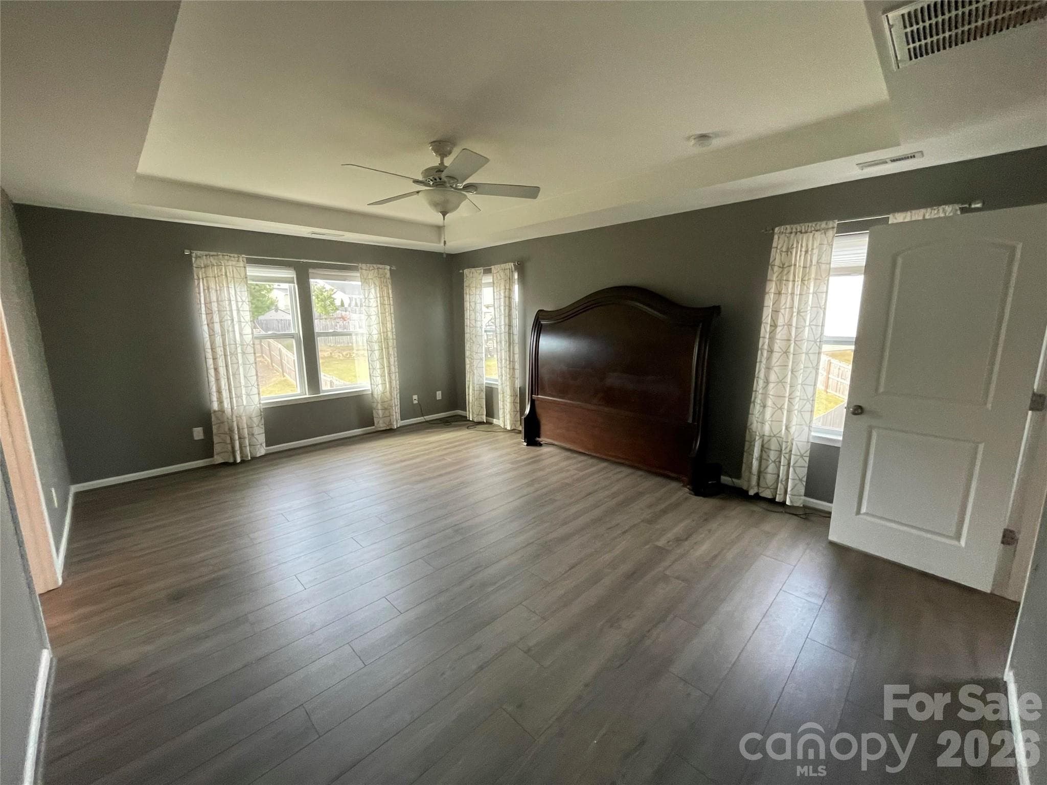 Single Family Residence at 6065 Durango Way, Denver, photo 9 of 42