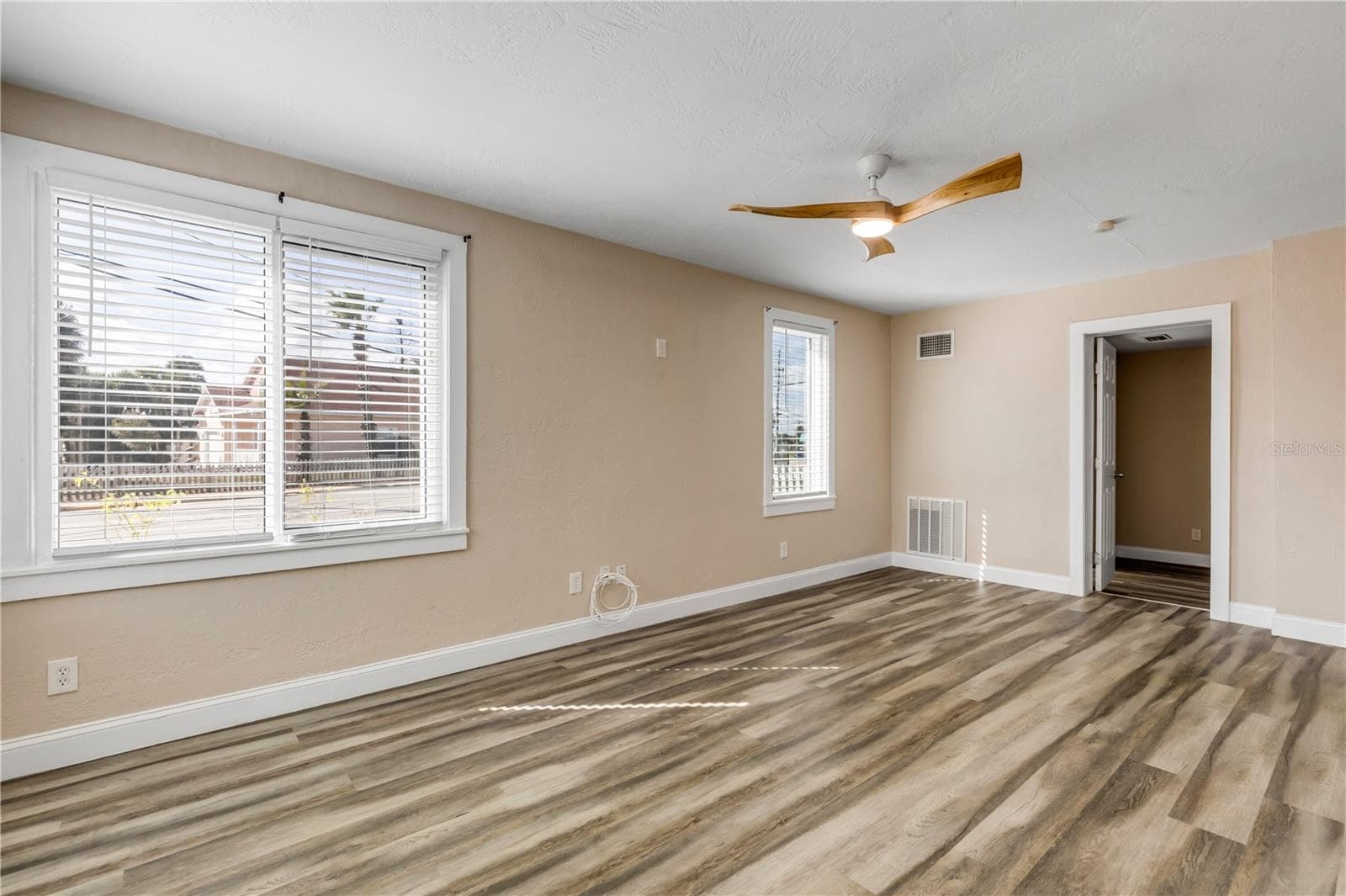 Duplex at DAVIS DAYTONA BEACH, DAYTONA BEACH, photo 8 of 33