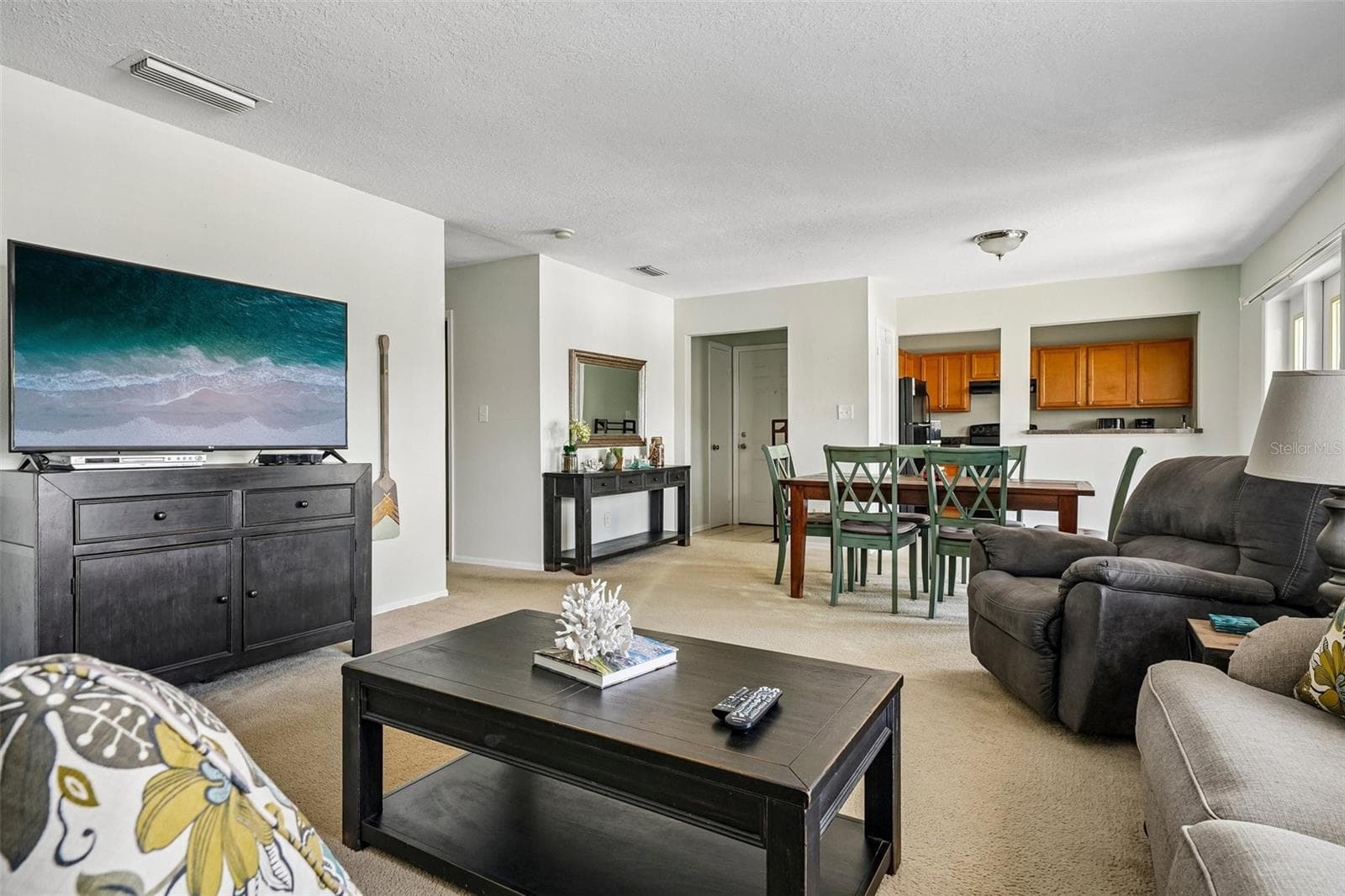 Condominium at 102 POMPANO DR SE #D, ST PETERSBURG, photo 6 of 62