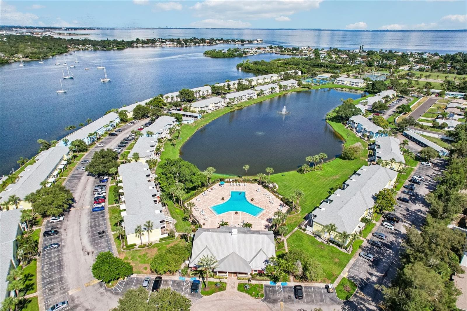 Condominium at 102 POMPANO DR SE #D, ST PETERSBURG, photo 51 of 62