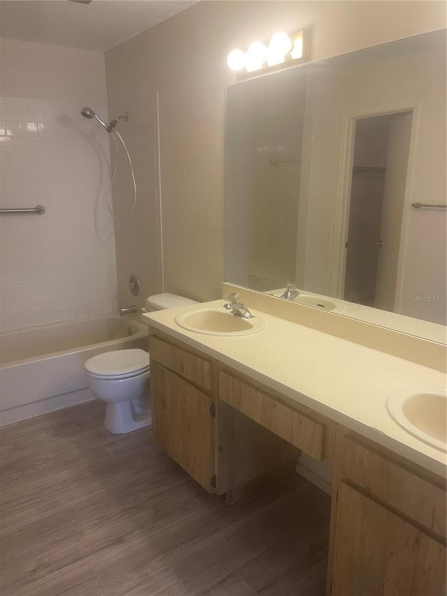 Single Family Residence at 10842 VENICE CIR, TAMPA, photo 14 of 20