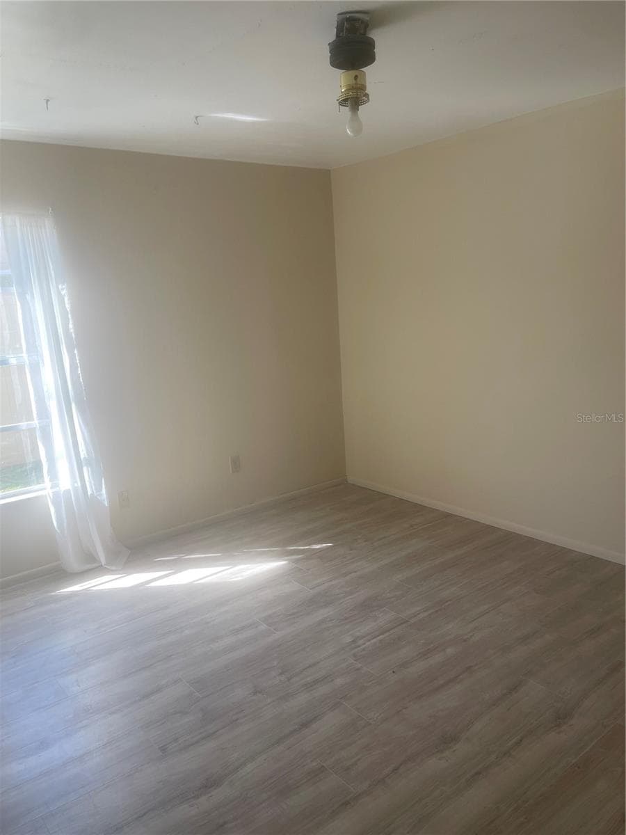 Single Family Residence at 10842 VENICE CIR, TAMPA, photo 18 of 20