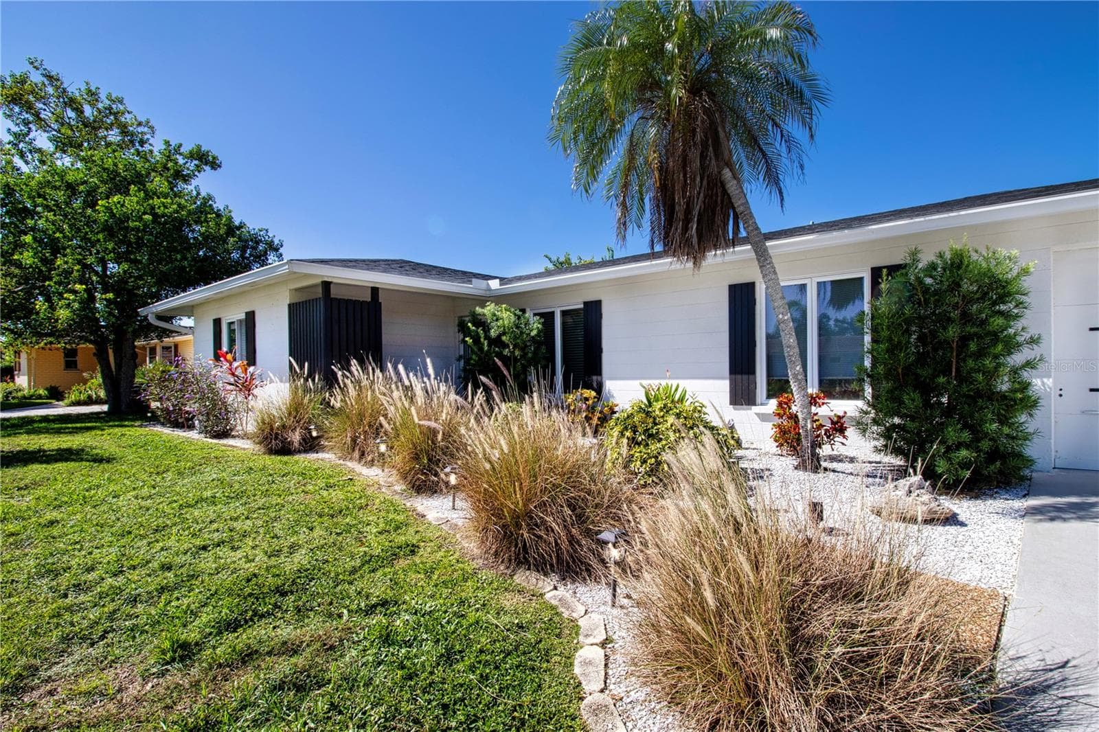 Single Family Residence at 6926 ANTIGUA PL, SARASOTA, photo 3 of 51