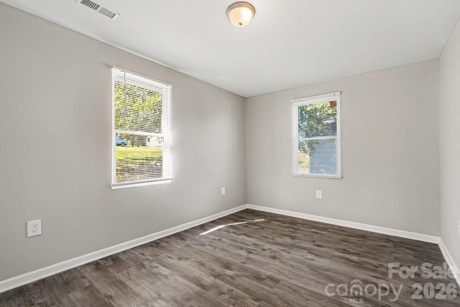 Single Family Residence at 38 Pine Street, Great Falls, photo 14 of 32