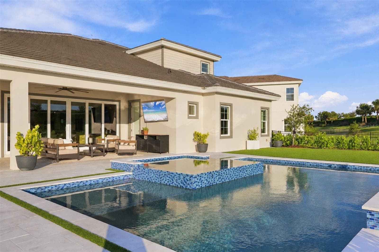 Single Family Residence at 4312 SPRINGHOUSE CIR, LAKEWOOD RANCH, photo 48 of 76