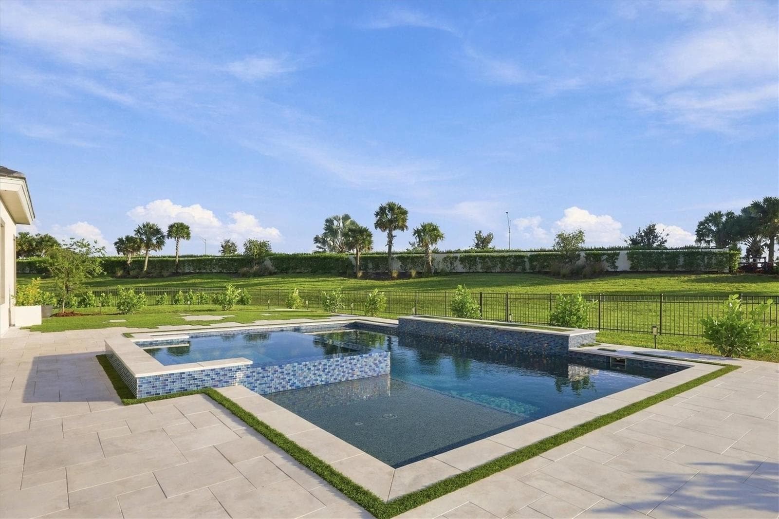 Single Family Residence at 4312 SPRINGHOUSE CIR, LAKEWOOD RANCH, photo 49 of 76
