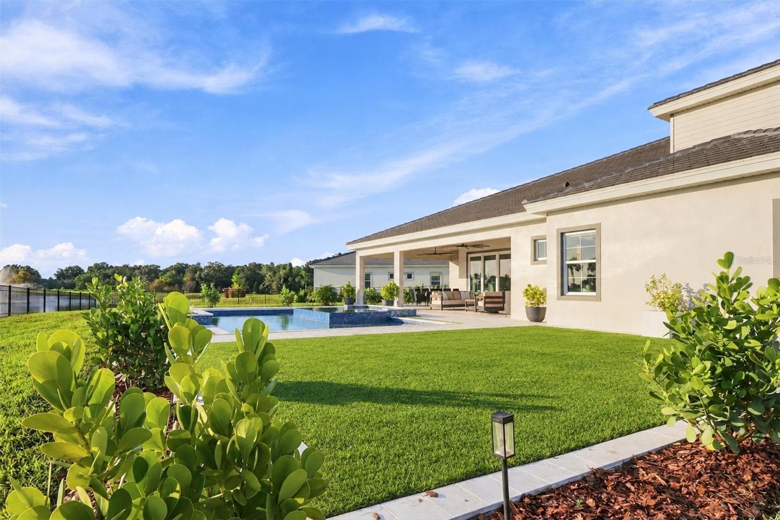 Single Family Residence at 4312 SPRINGHOUSE CIR, LAKEWOOD RANCH, photo 53 of 76