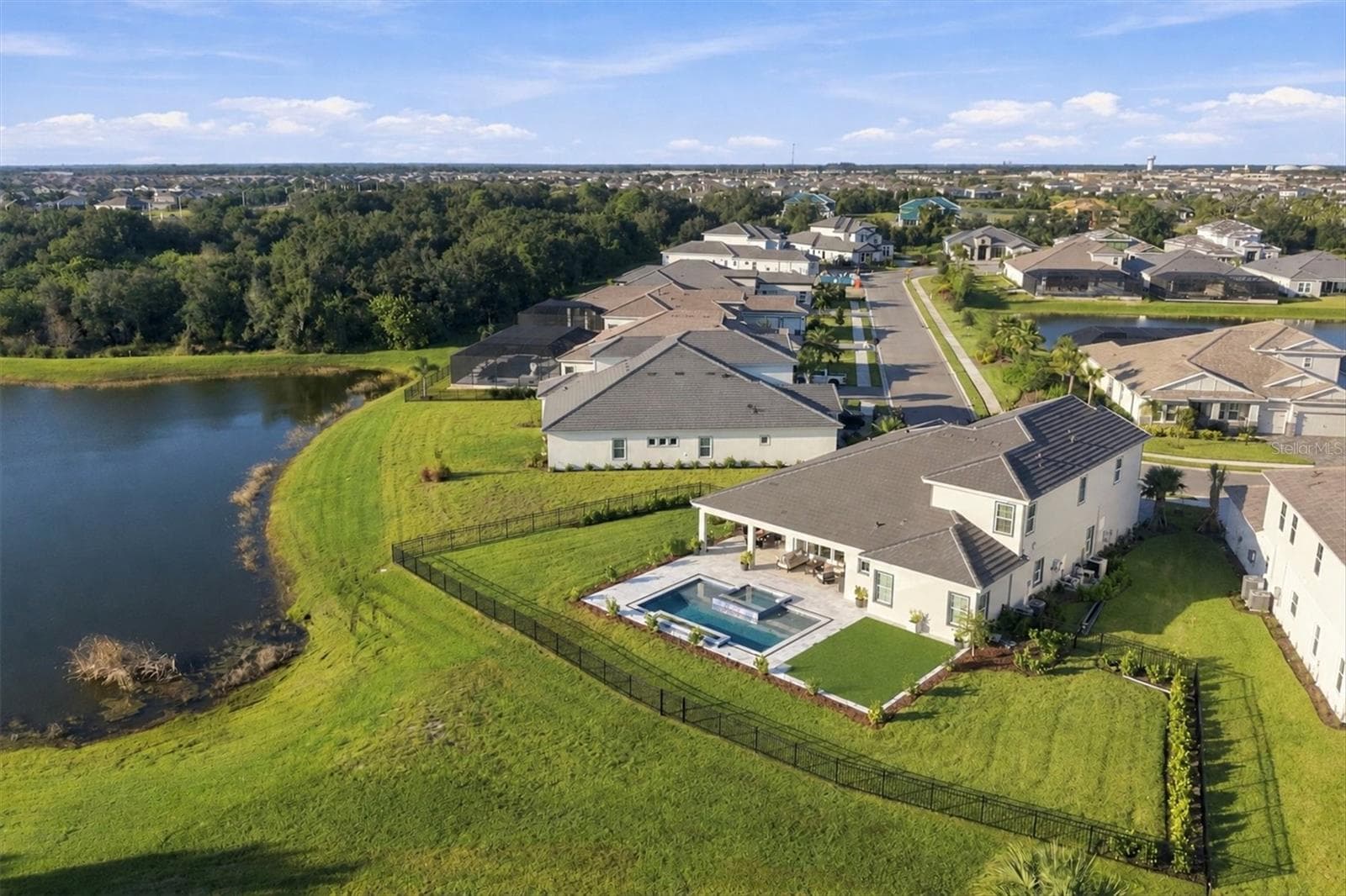 Single Family Residence at 4312 SPRINGHOUSE CIR, LAKEWOOD RANCH, photo 59 of 76