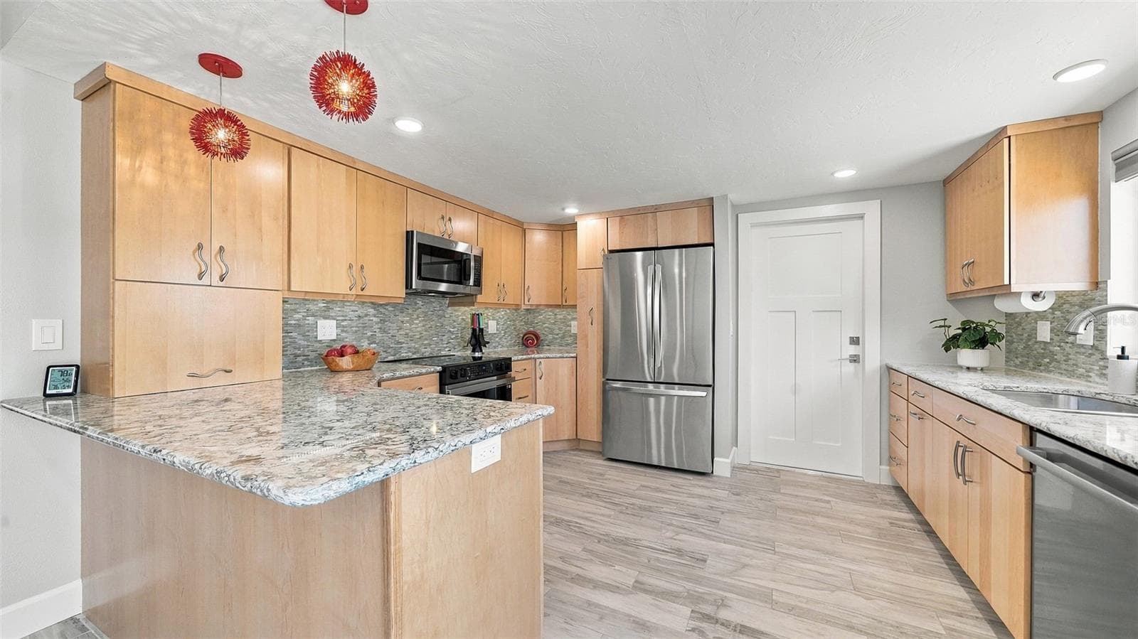 Villa at 120 WHISPERING SANDS DR #V20, SARASOTA, photo 16 of 77