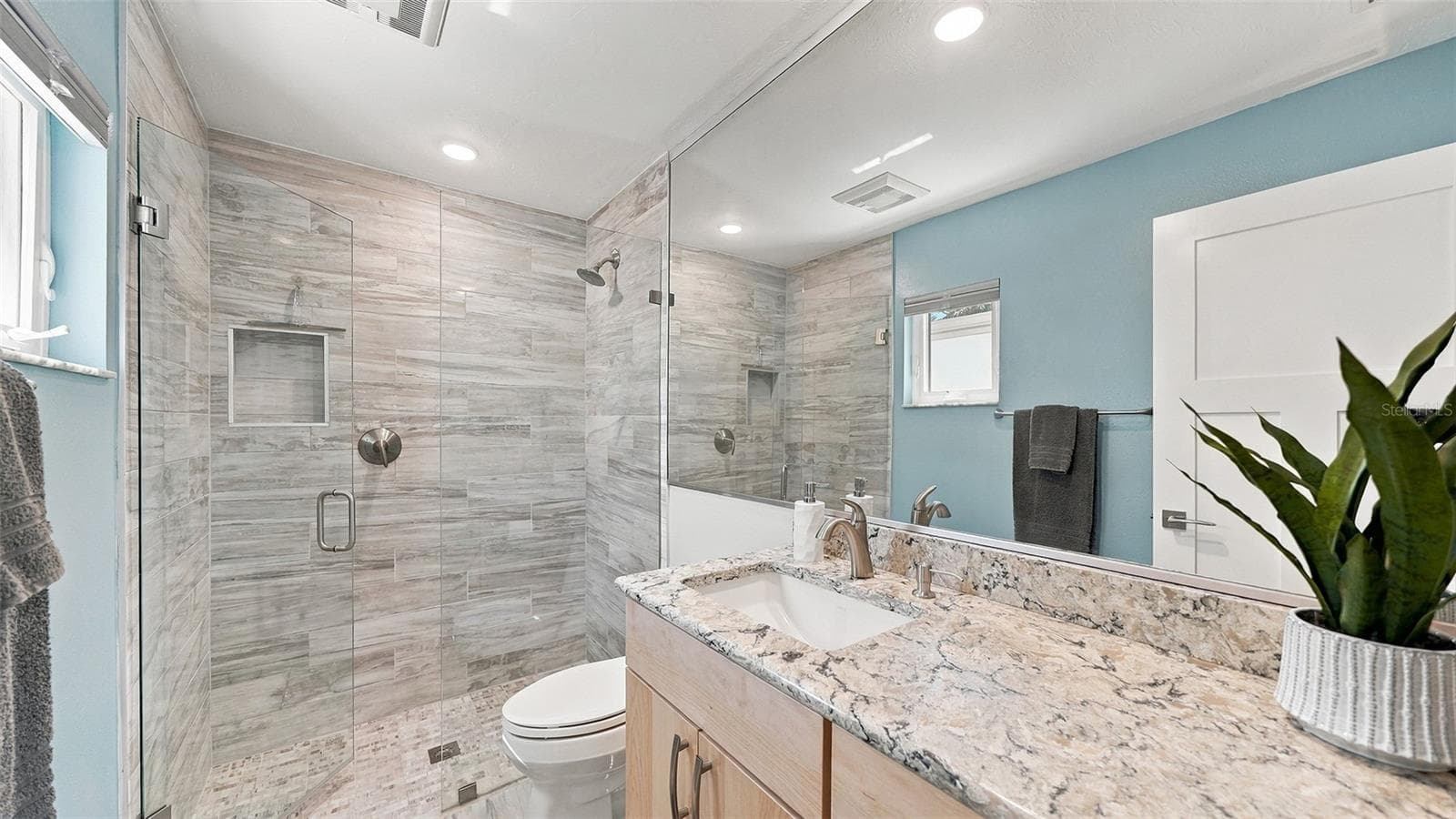 Villa at 120 WHISPERING SANDS DR #V20, SARASOTA, photo 37 of 77