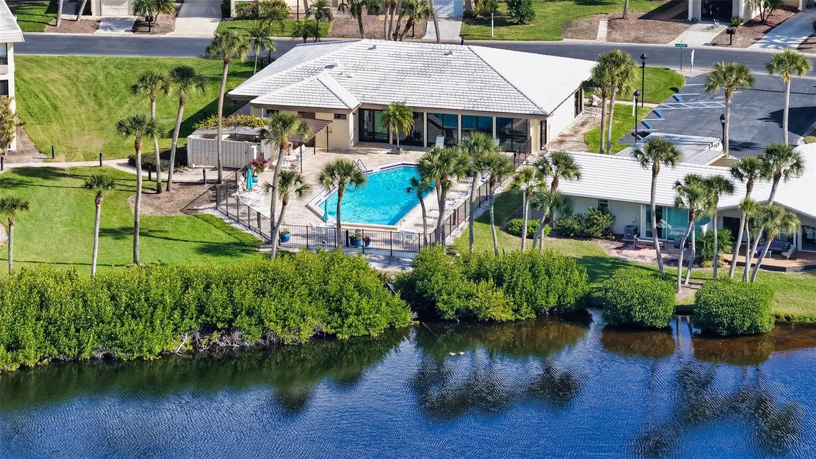 Villa at 120 WHISPERING SANDS DR #V20, SARASOTA, photo 49 of 77