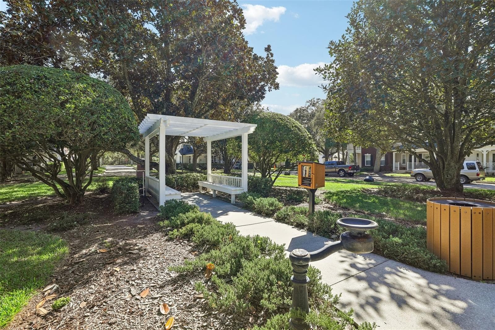 Community park right across the street. - 8525 WATERWILLOW PL, ORLANDO