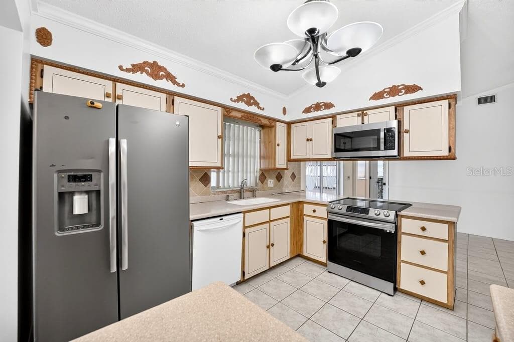 Kitchen - 1533 WAKE FOREST RD NW, PALM BAY