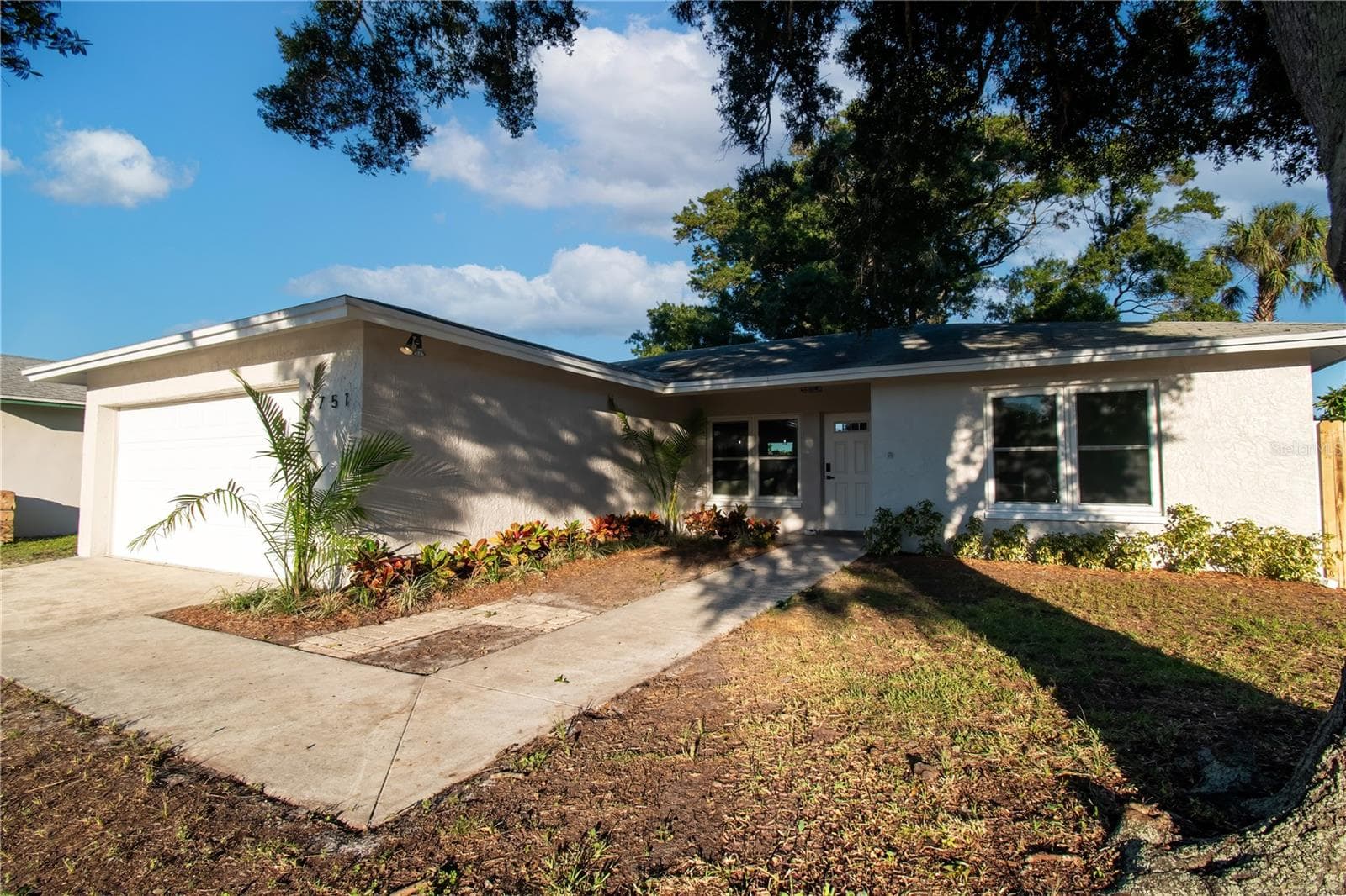 Single Family Residence at 5751 DUNFRIES ST N, ST PETERSBURG, photo 2 of 28