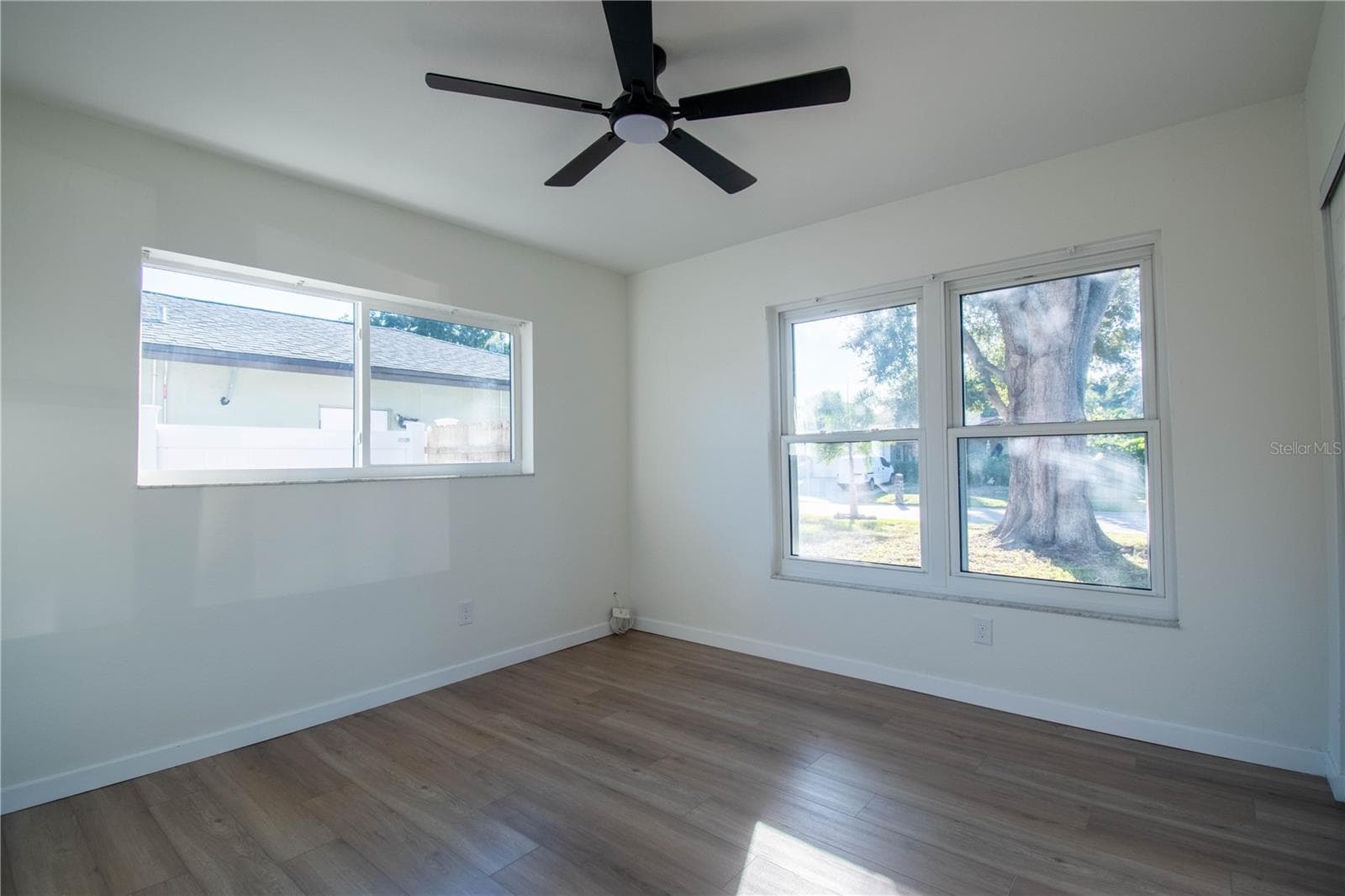 Single Family Residence at 5751 DUNFRIES ST N, ST PETERSBURG, photo 19 of 28