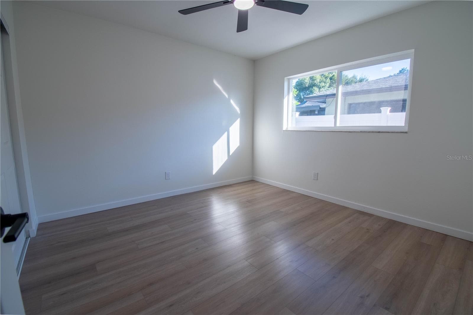 Single Family Residence at 5751 DUNFRIES ST N, ST PETERSBURG, photo 23 of 28