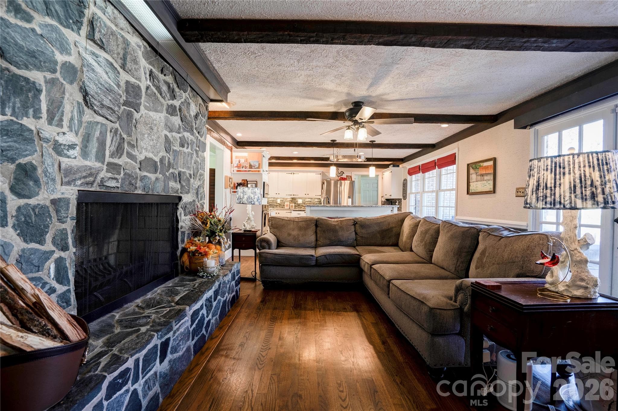 Family Room - 111 Gordon Avenue, Shelby