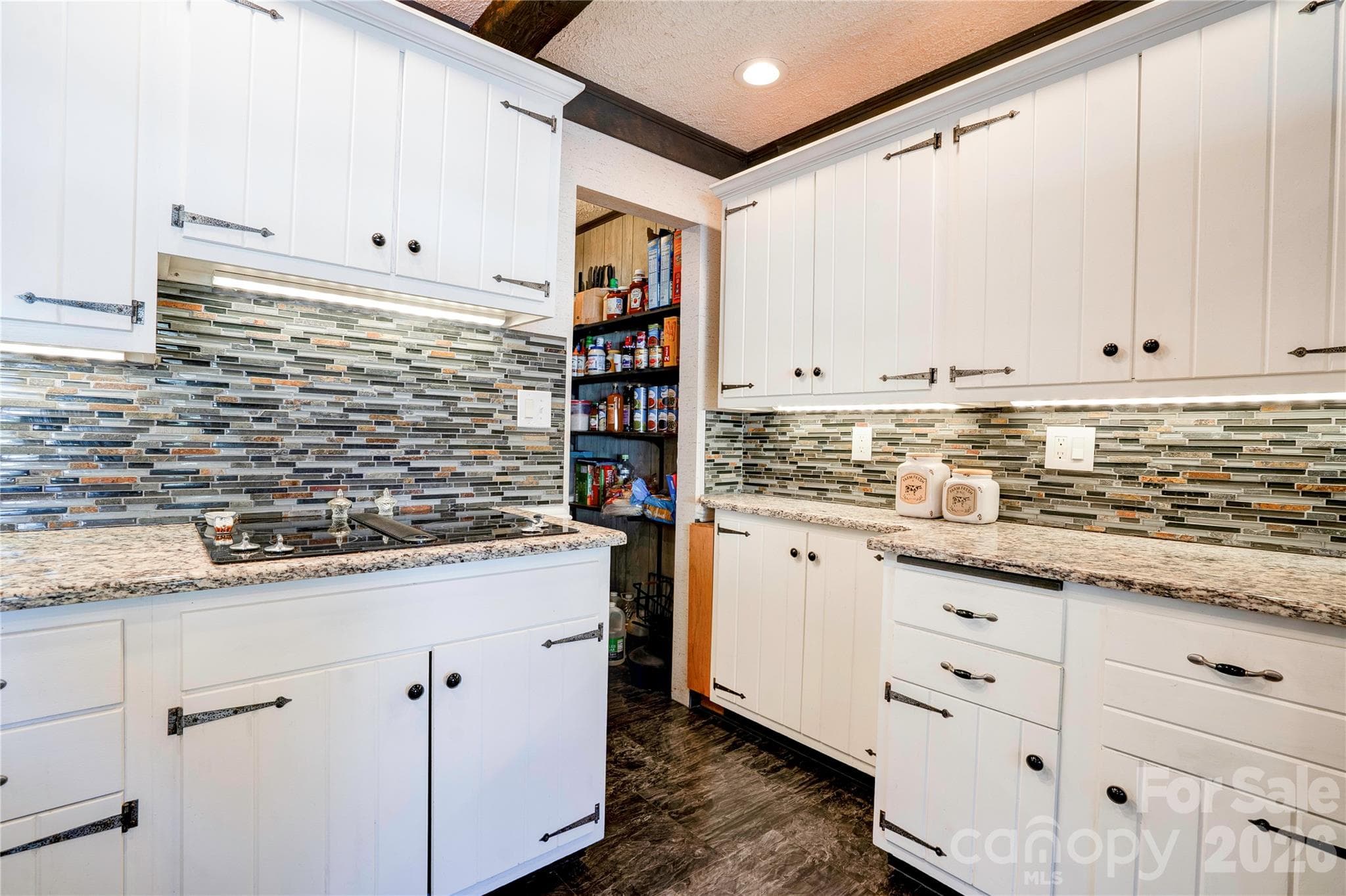 Kitchen & Pantry - 111 Gordon Avenue, Shelby