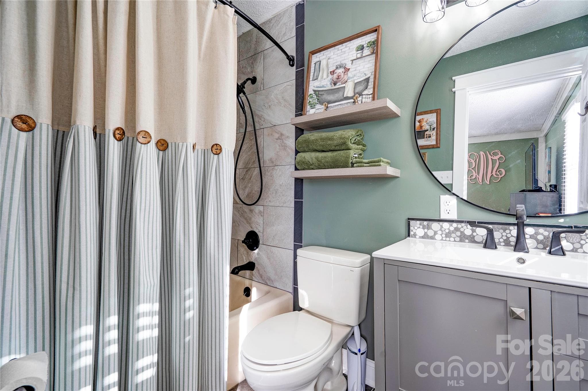 Primary Bathroom - 111 Gordon Avenue, Shelby