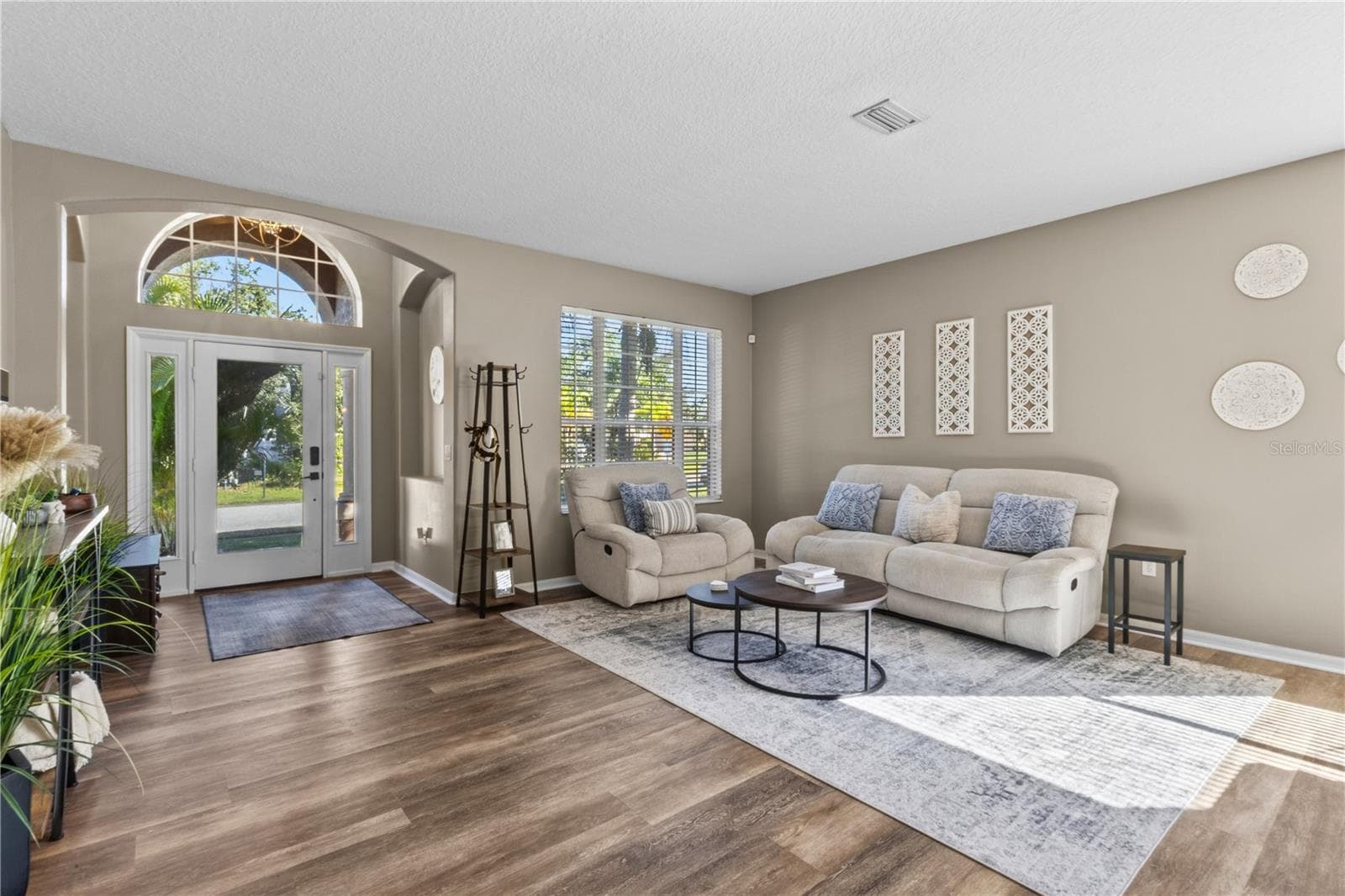 Single Family Residence at 6011 FRENCH CREEK CT, ELLENTON, photo 4 of 38