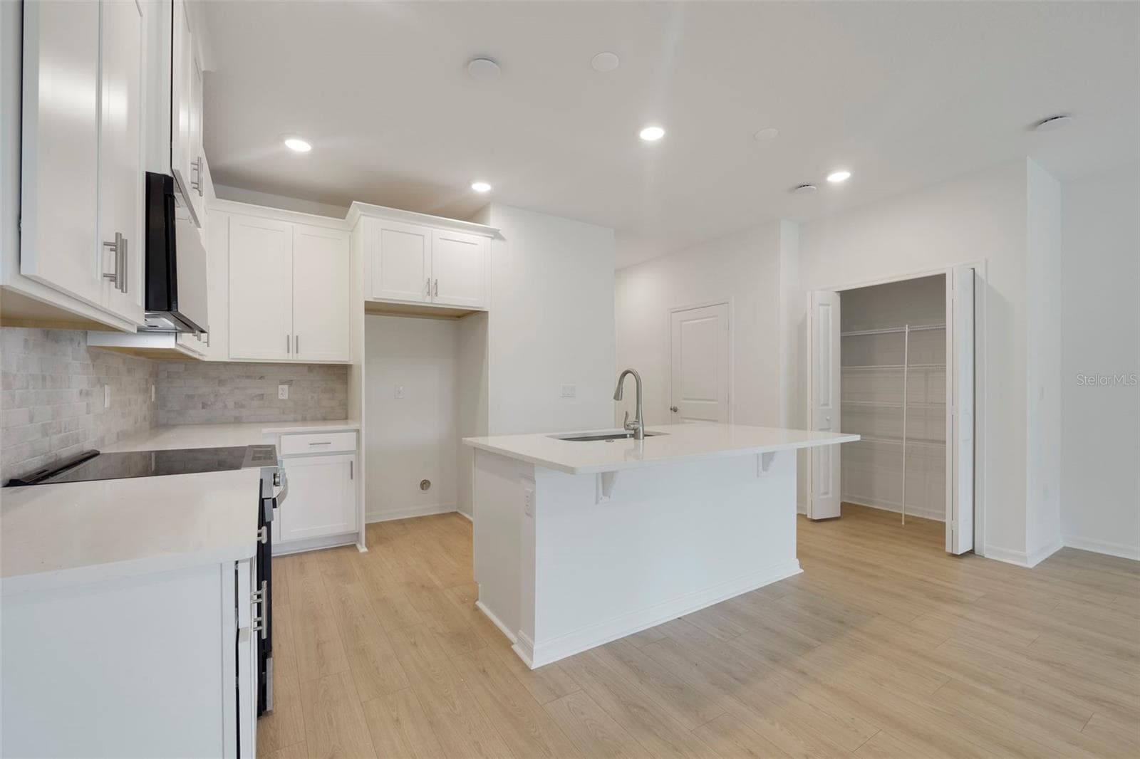 Townhouse at 510 SOUTHERN EDGE WAY, SANFORD, photo 4 of 40