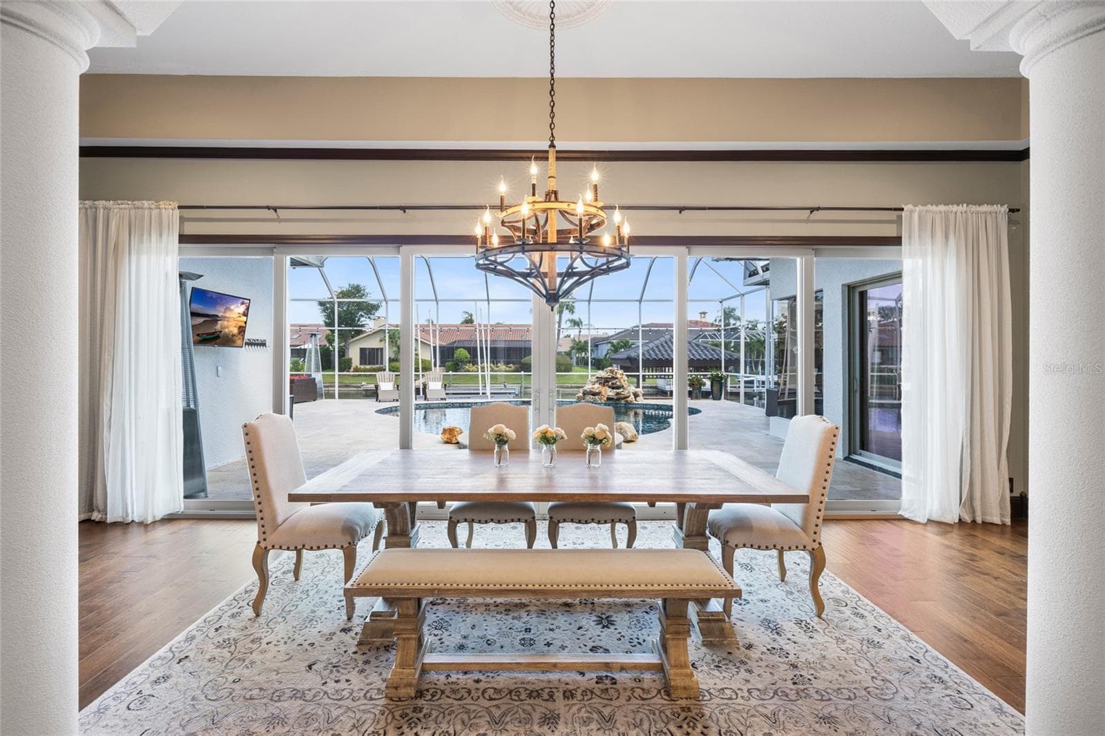 Formal dining with sliders out to pool area - 9805 COMPASS POINT WAY, TAMPA