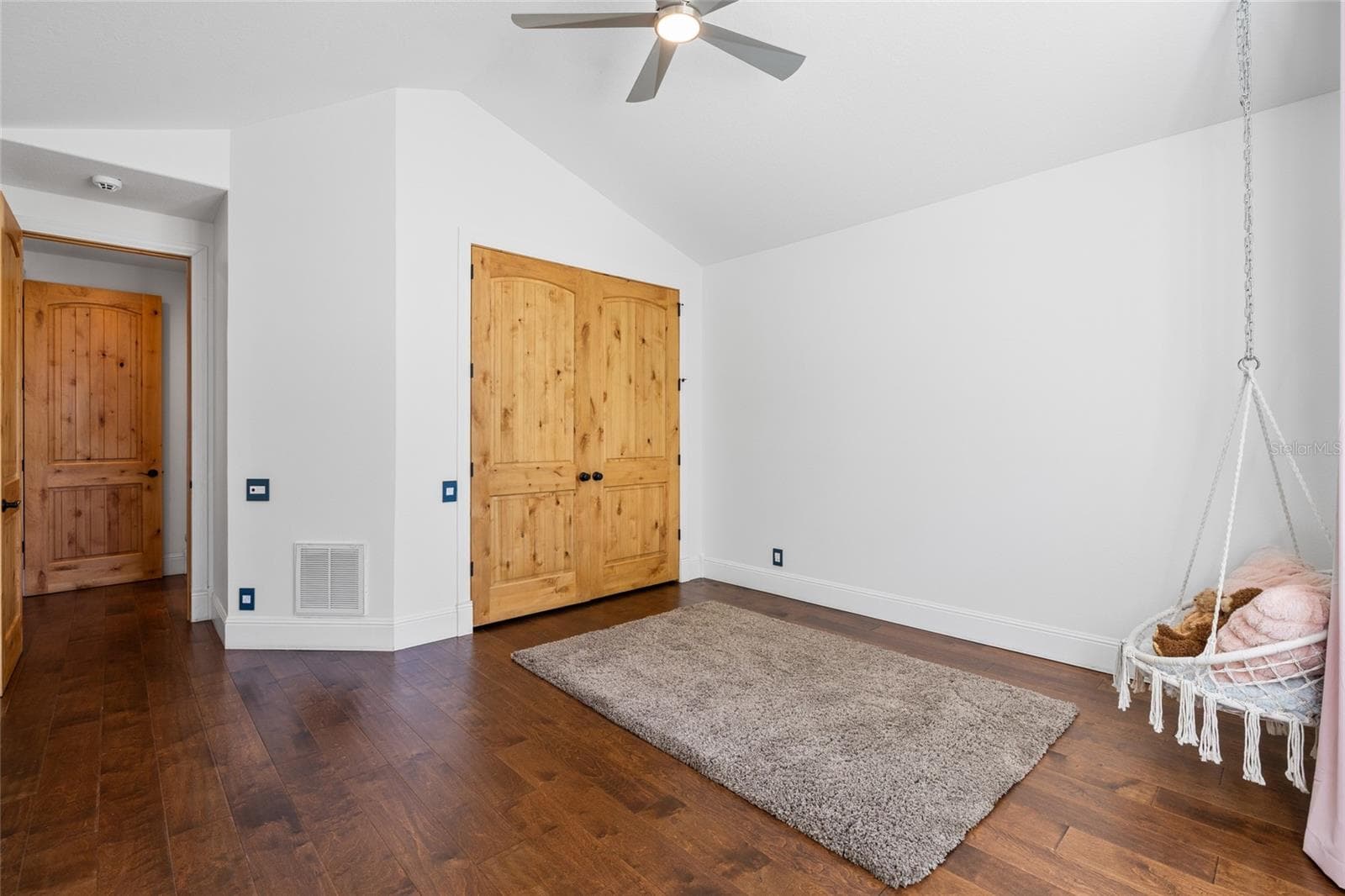 Single Family Residence at 9805 COMPASS POINT WAY, TAMPA, photo 57 of 98