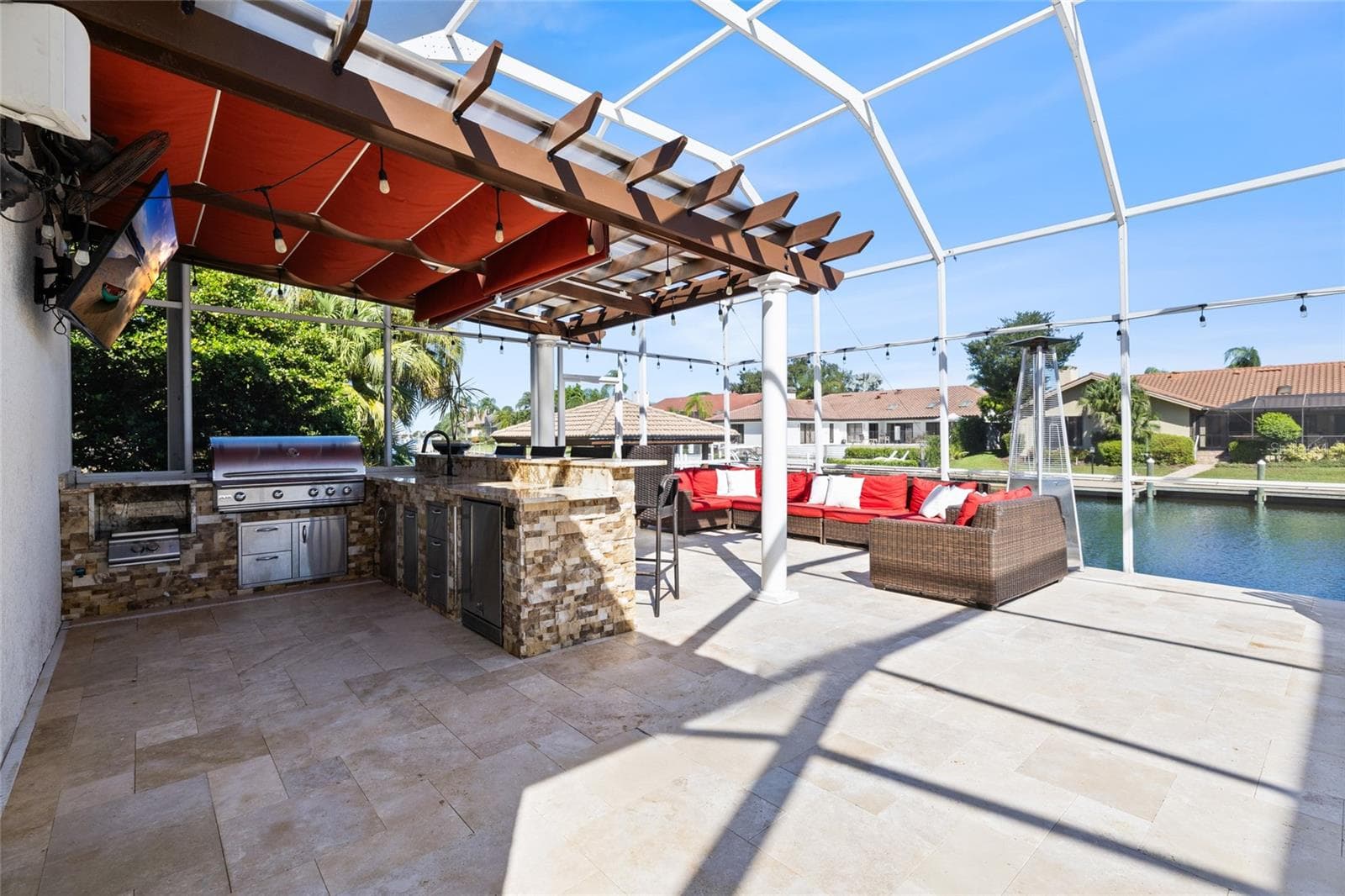 Single Family Residence at 9805 COMPASS POINT WAY, TAMPA, photo 68 of 98