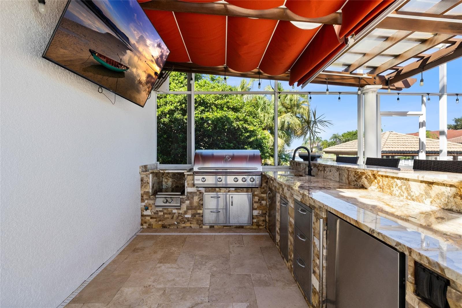 Outdoor kitchen - 9805 COMPASS POINT WAY, TAMPA