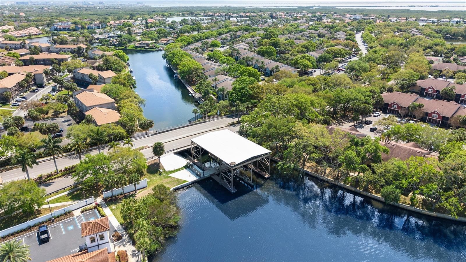 Single Family Residence at 9805 COMPASS POINT WAY, TAMPA, photo 97 of 98