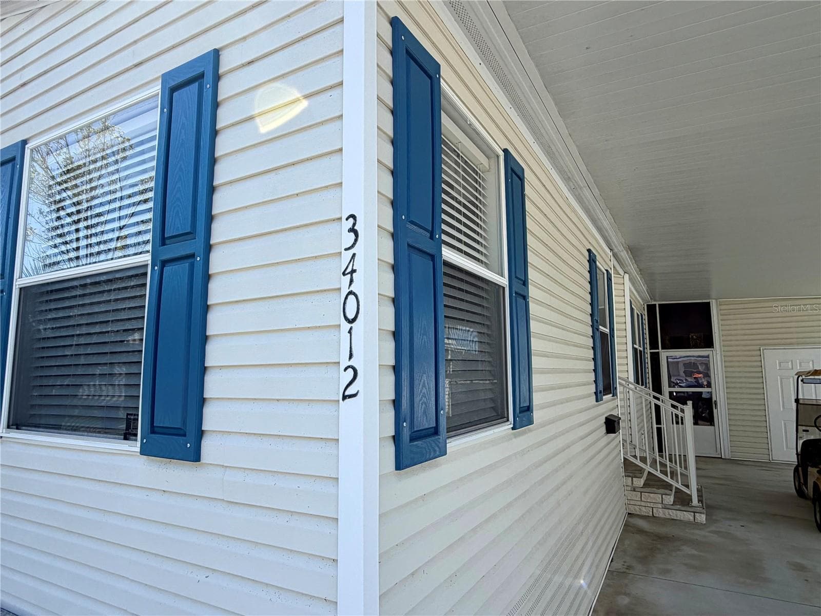 Manufactured Home at 34012 AZALEA DR N, PINELLAS PARK, photo 2 of 51