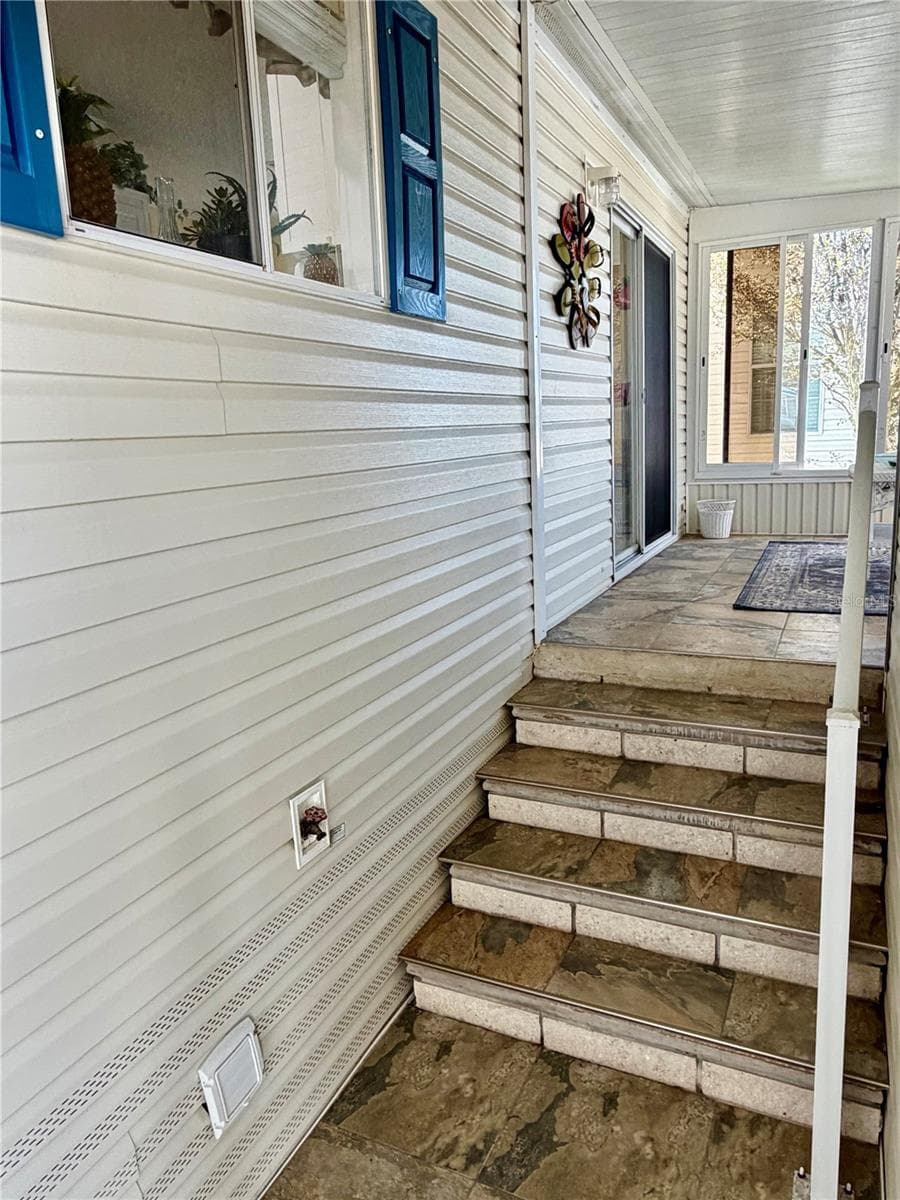 Manufactured Home at 34012 AZALEA DR N, PINELLAS PARK, photo 8 of 51