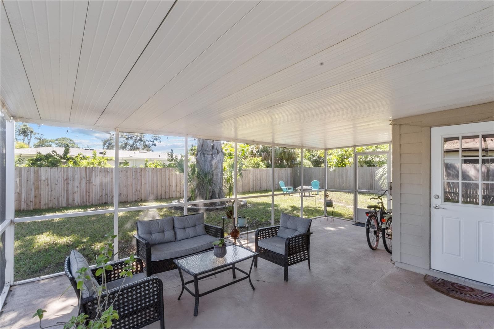 Single Family Residence at 4704 W BAY AVE, TAMPA, photo 24 of 30