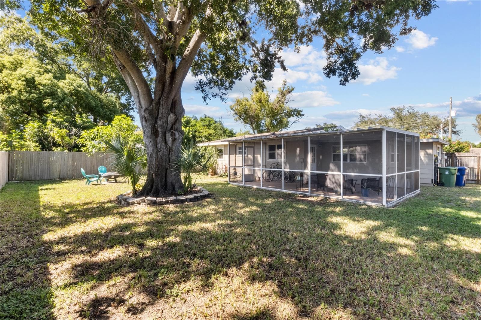 Single Family Residence at 4704 W BAY AVE, TAMPA, photo 28 of 30