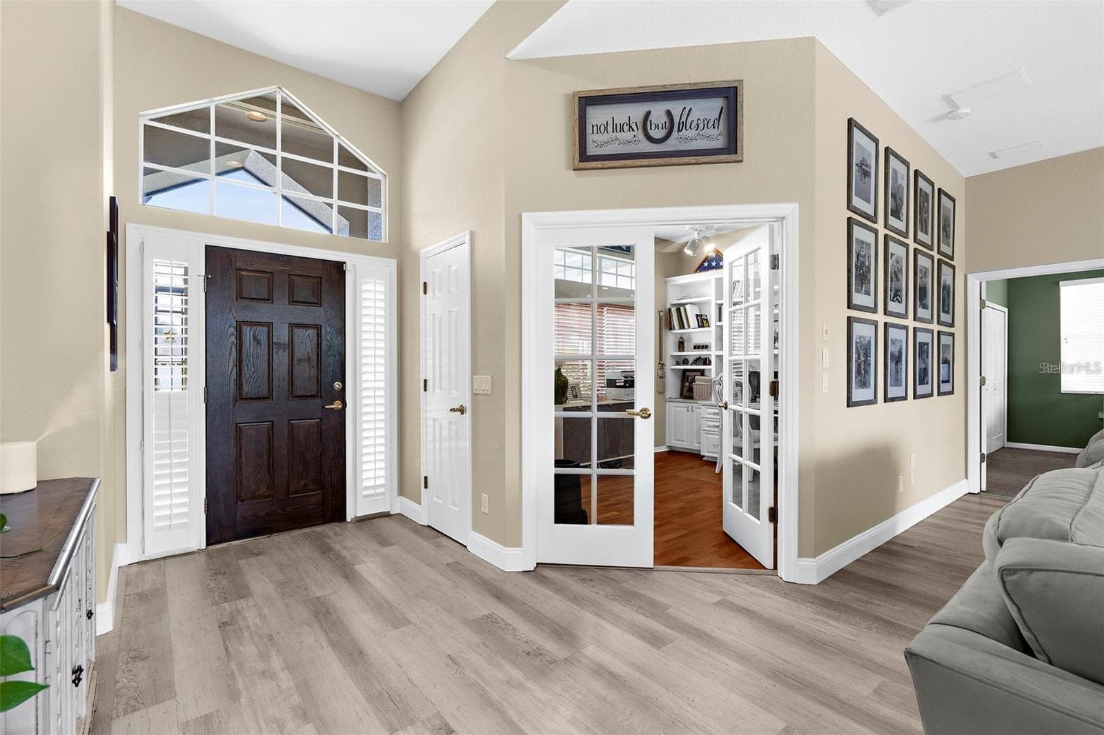 Single Family Residence at 571 BOUNDARY BLVD, ROTONDA WEST, photo 9 of 25