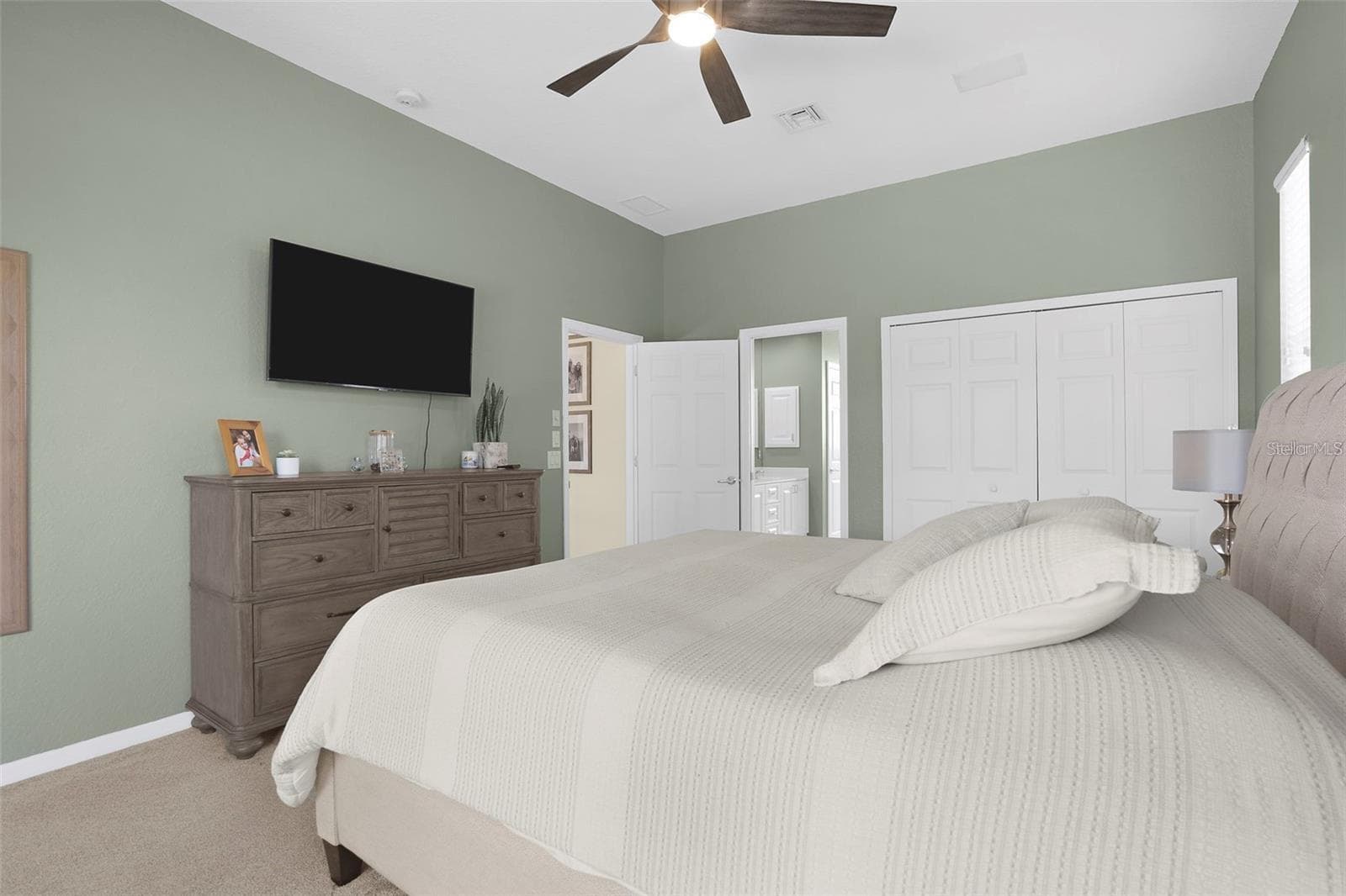Single Family Residence at 571 BOUNDARY BLVD, ROTONDA WEST, photo 16 of 25