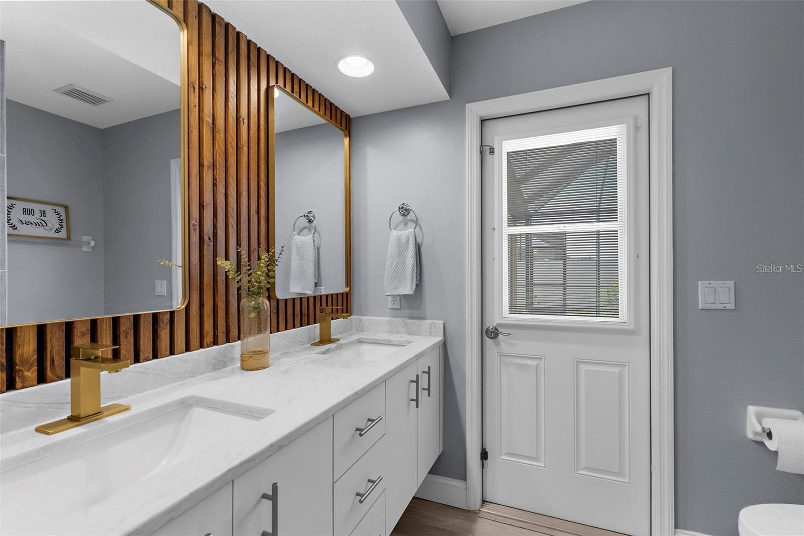 Single Family Residence at 571 BOUNDARY BLVD, ROTONDA WEST, photo 20 of 25