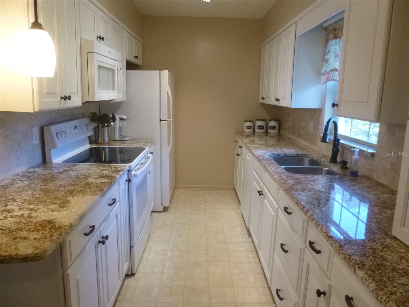 Single Family Residence at 285 OVEROCKER CIR, FROSTPROOF, photo 4 of 37