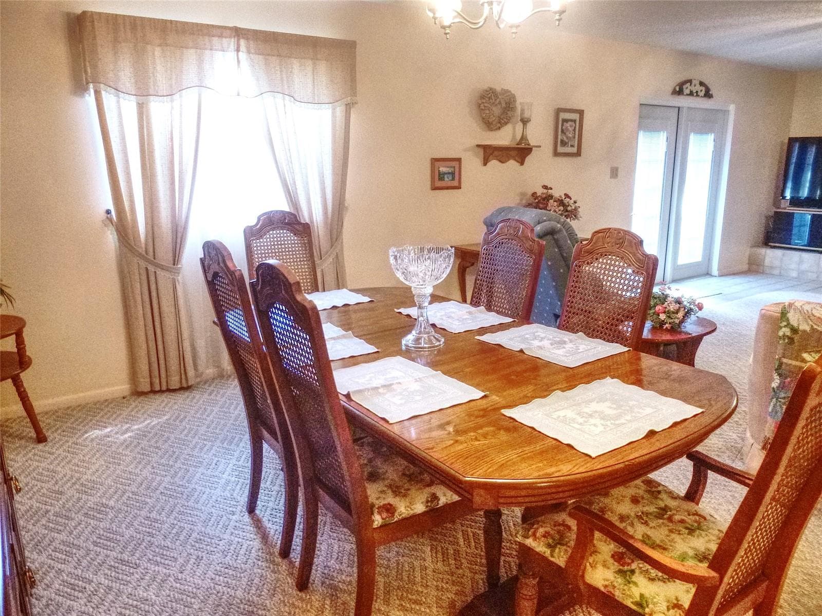 Single Family Residence at 285 OVEROCKER CIR, FROSTPROOF, photo 16 of 37