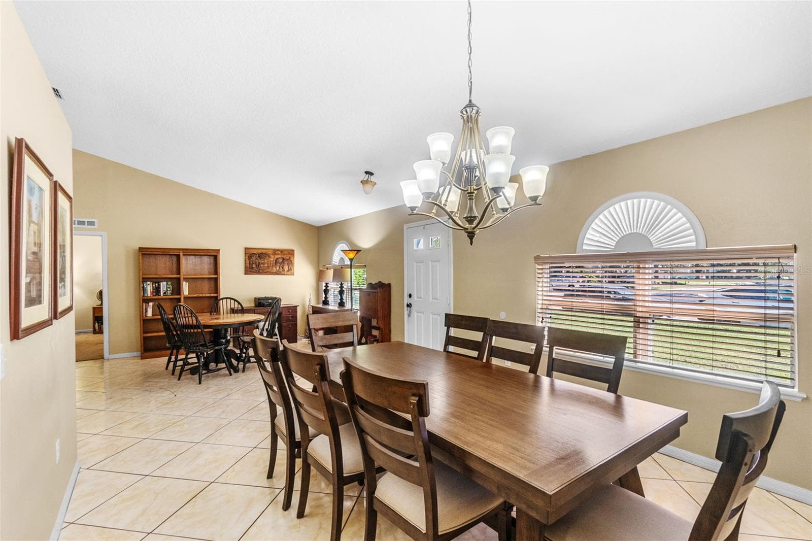 Single Family Residence at 526 WESTCLIFFE DR, WINTER GARDEN, photo 5 of 70