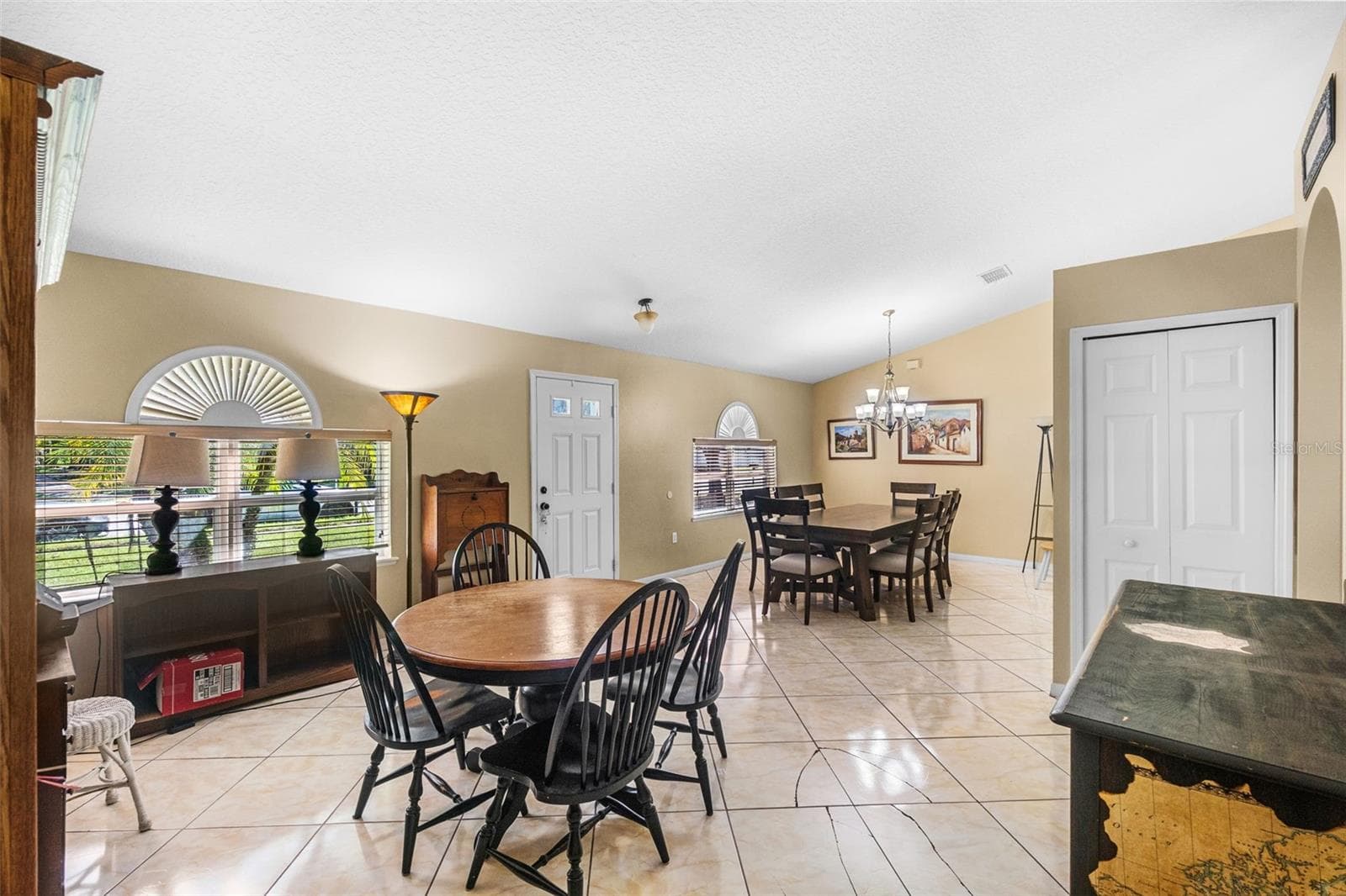 Single Family Residence at 526 WESTCLIFFE DR, WINTER GARDEN, photo 6 of 70
