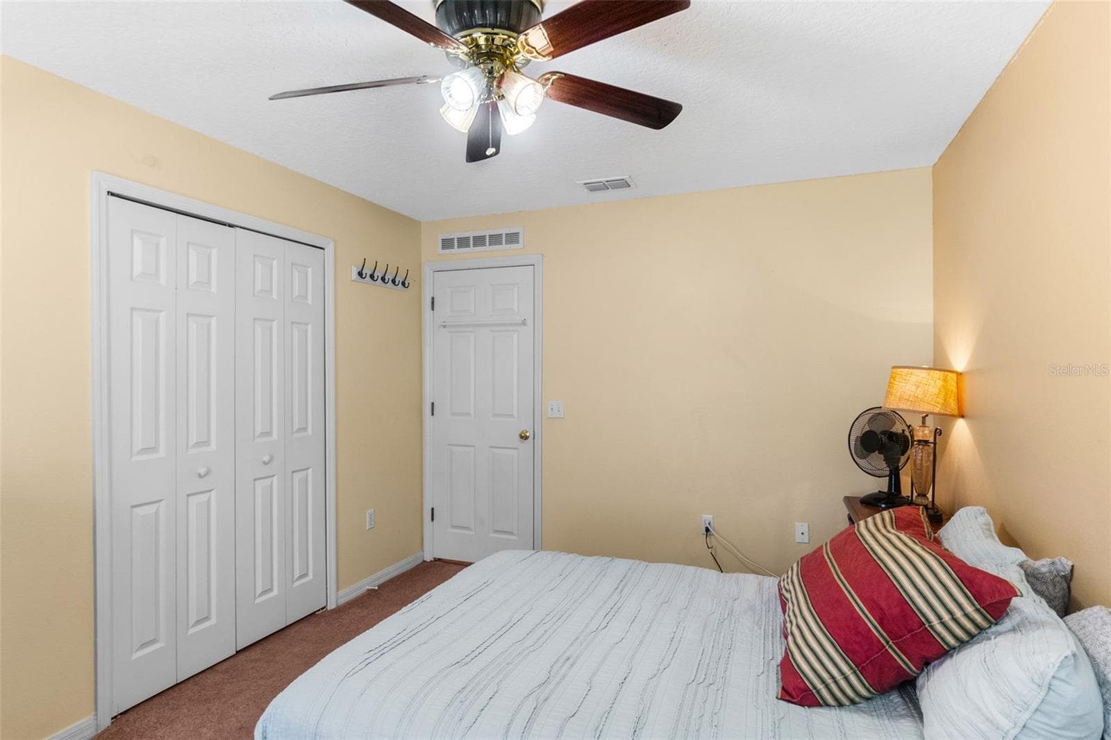 Single Family Residence at 526 WESTCLIFFE DR, WINTER GARDEN, photo 25 of 70